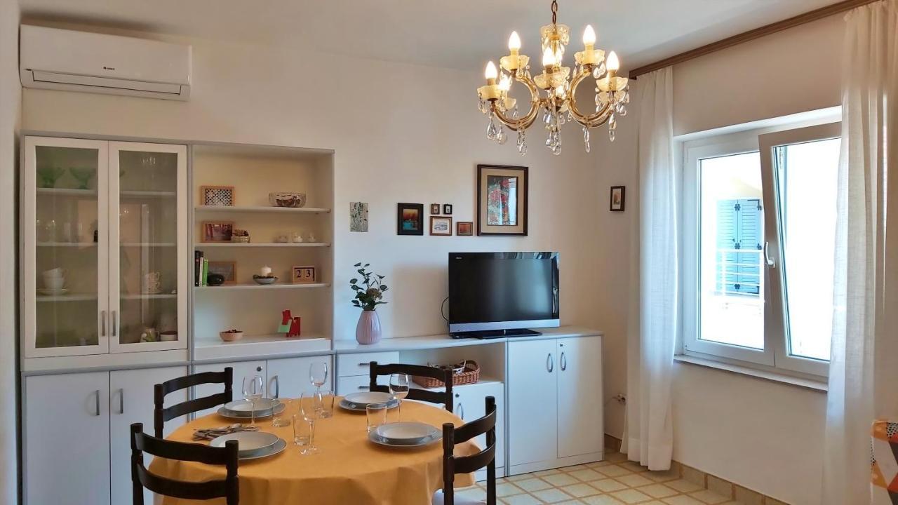 Apartment Juta Mimice Exterior photo